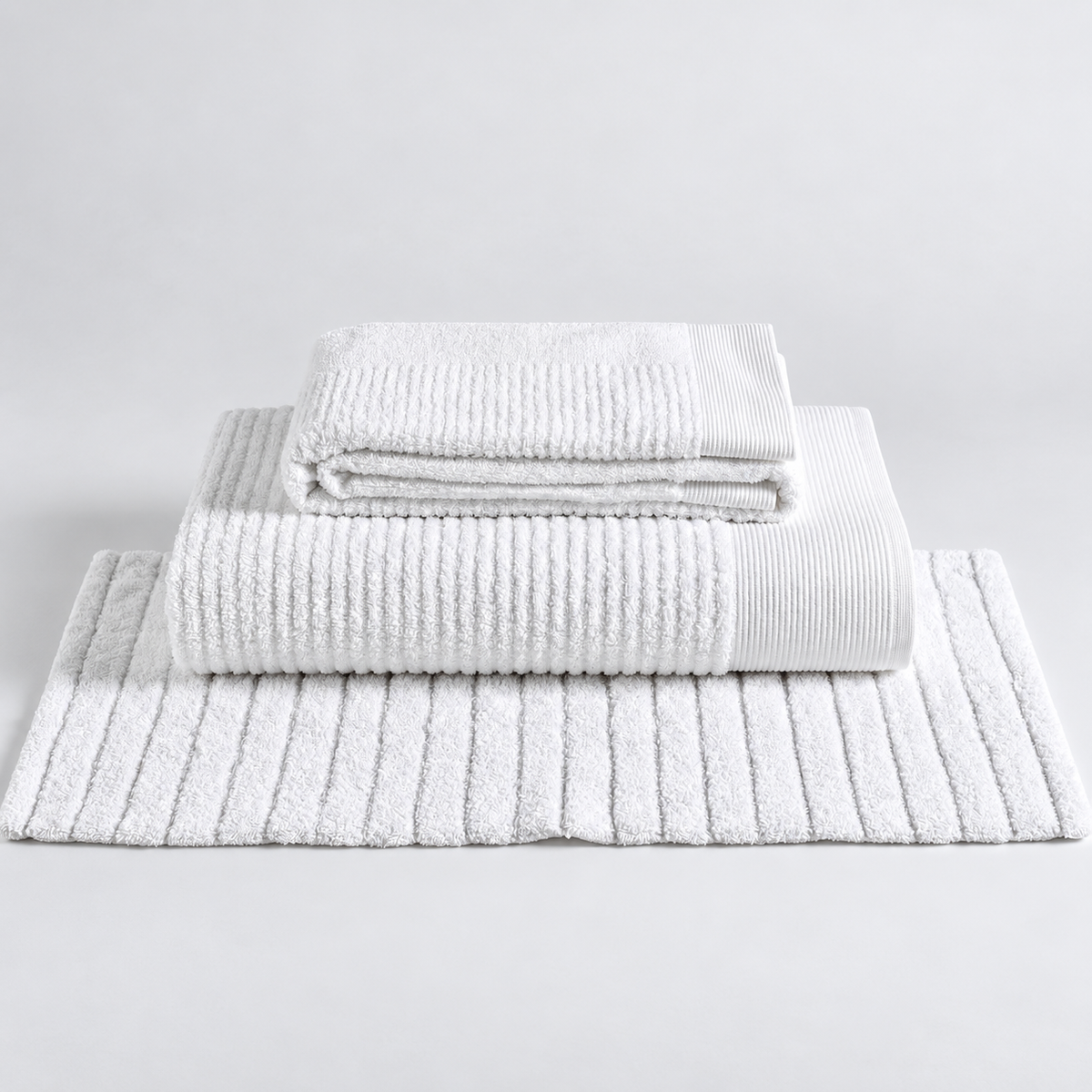 Classic Towel & Bathmat Set